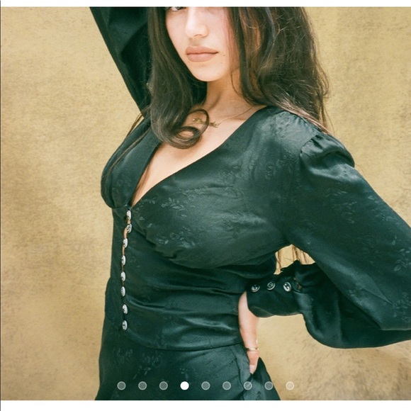 Realisation par red silk heart blouse - their first collection, size small - Picture 2 of 8